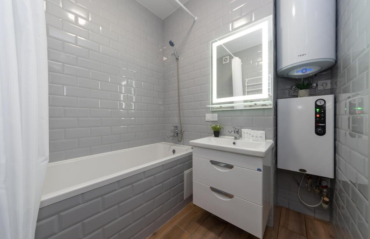 Flatrent Olympic Park, Метро Бориспільська Поруч! Kijev Kültér fotó
